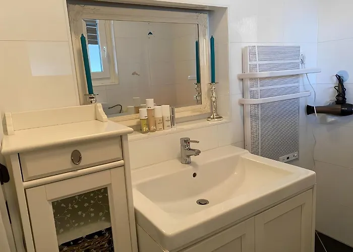 Apartman Charming Hideaway - Self Check-in - 1br