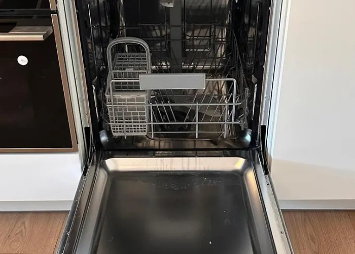 Charming Hideaway - Self Check-in - 1br * Villach